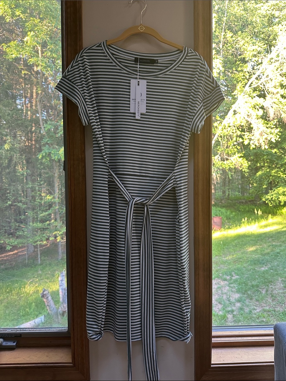 Striped Tie-Waist Midi Dress in Green and White